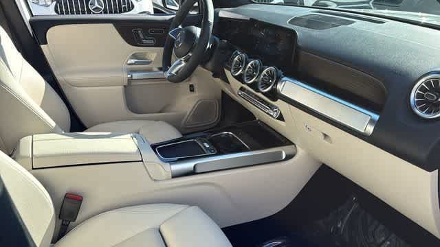 Thumbnail: 2025 Mercedes-Benz GLB - 12