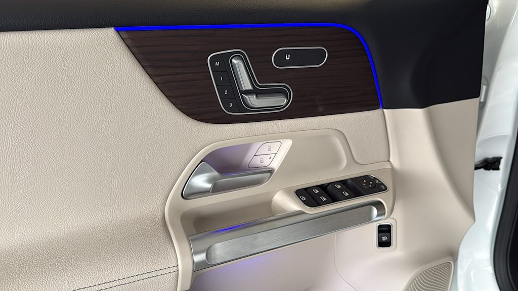 Thumbnail: 2026 Mercedes-Benz GLB - 23