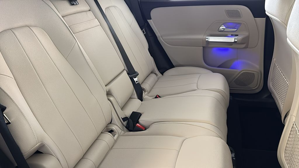 Thumbnail: 2026 Mercedes-Benz GLB - 35