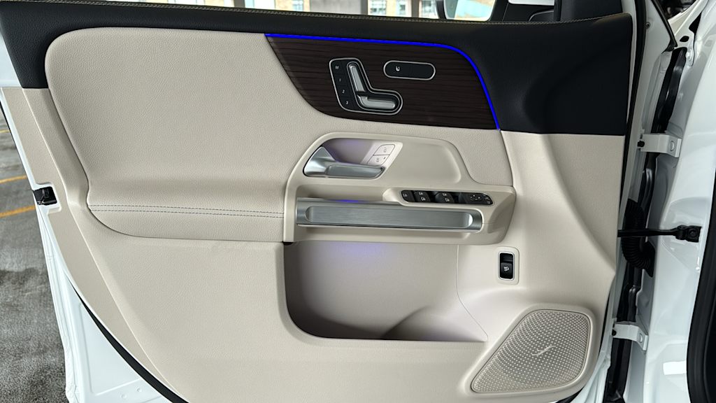 Thumbnail: 2026 Mercedes-Benz GLB - 22