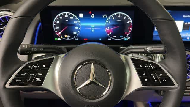 Thumbnail: 2026 Mercedes-Benz GLB - 18