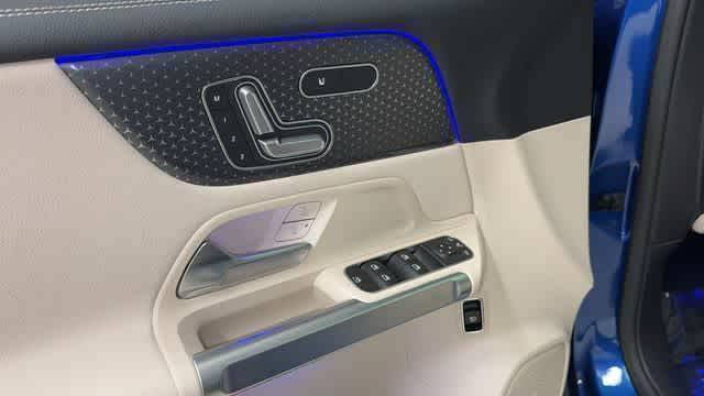 Thumbnail: 2026 Mercedes-Benz GLB - 24