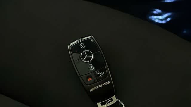 Thumbnail: 2026 Mercedes-Benz GLB - 35