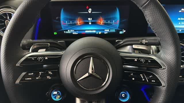 Thumbnail: 2026 Mercedes-Benz GLB - 15