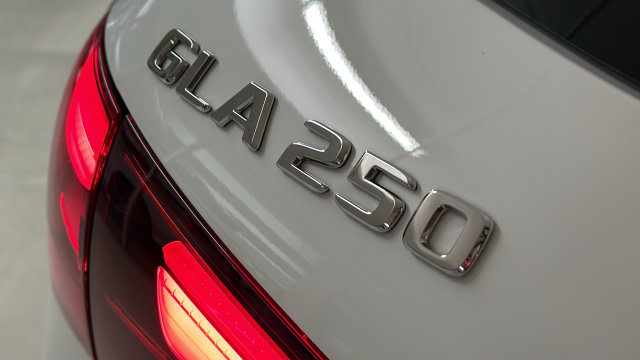Thumbnail: 2026 Mercedes-Benz GLA - 21
