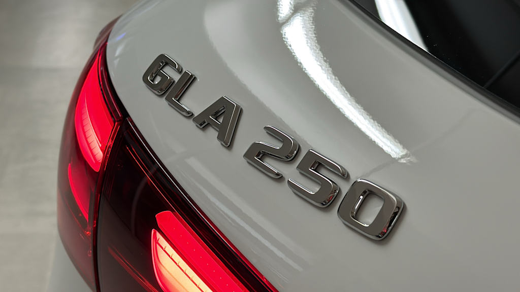 Thumbnail: 2026 Mercedes-Benz GLA - 7