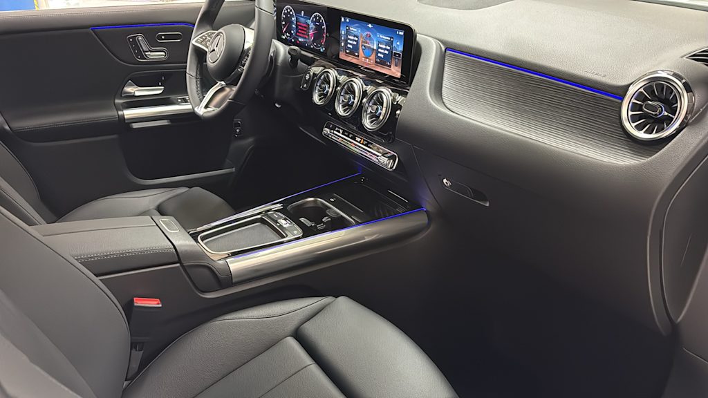 Thumbnail: 2026 Mercedes-Benz GLA - 15