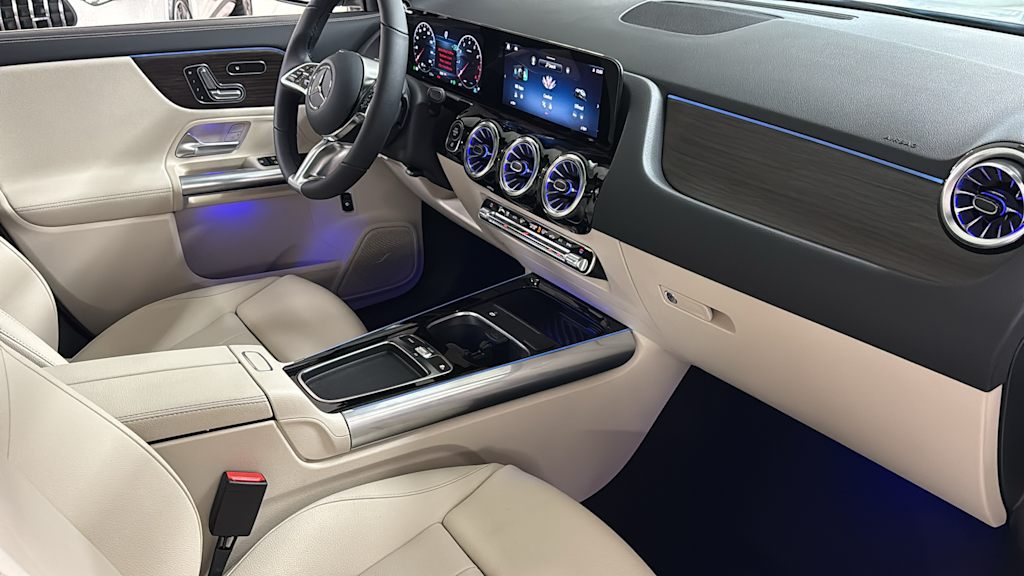 Thumbnail: 2026 Mercedes-Benz GLA - 38