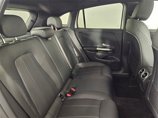 Thumbnail: 2025 Mercedes-Benz GLA - 29