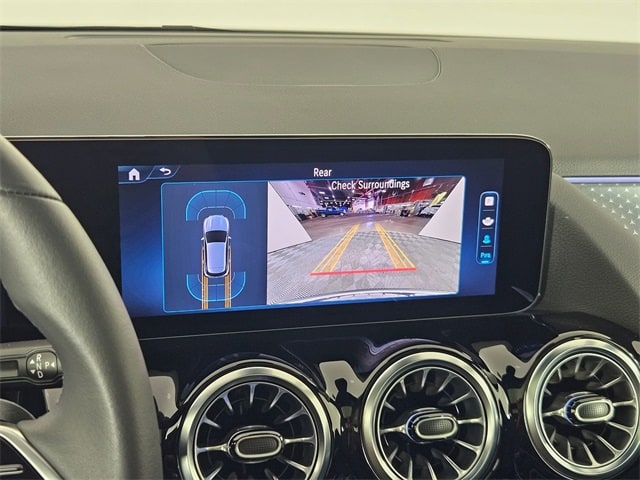 Thumbnail: 2025 Mercedes-Benz GLA - 16