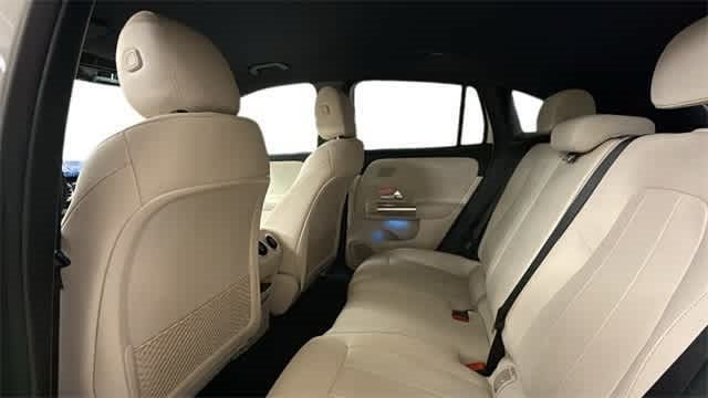 Thumbnail: 2025 Mercedes-Benz GLA - 12