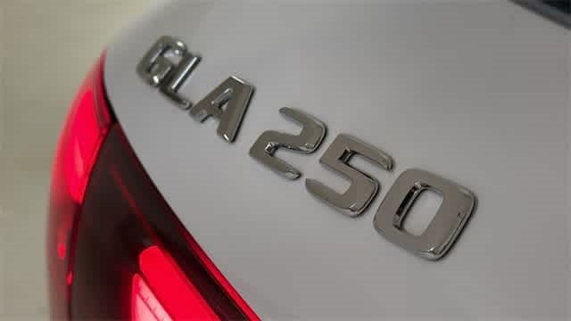 Thumbnail: 2025 Mercedes-Benz GLA - 20