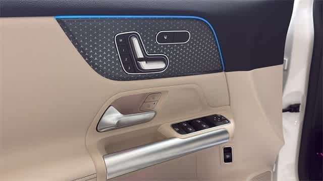 Thumbnail: 2025 Mercedes-Benz GLA - 22