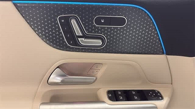 Thumbnail: 2025 Mercedes-Benz GLA - 23