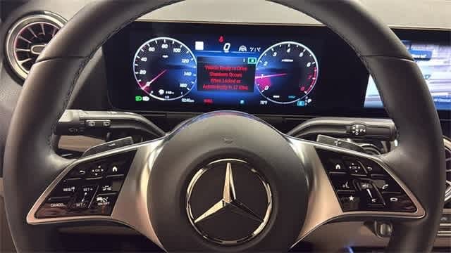 Thumbnail: 2025 Mercedes-Benz GLA - 9