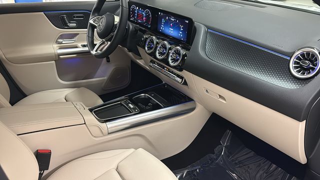 Thumbnail: 2025 Mercedes-Benz GLA - 14