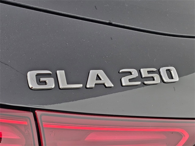 Thumbnail: 2025 Mercedes-Benz GLA - 24