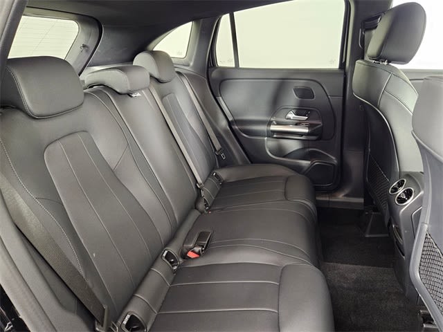 Thumbnail: 2025 Mercedes-Benz GLA - 28