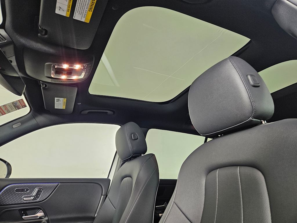2024 Mercedes-Benz EQB 300 28