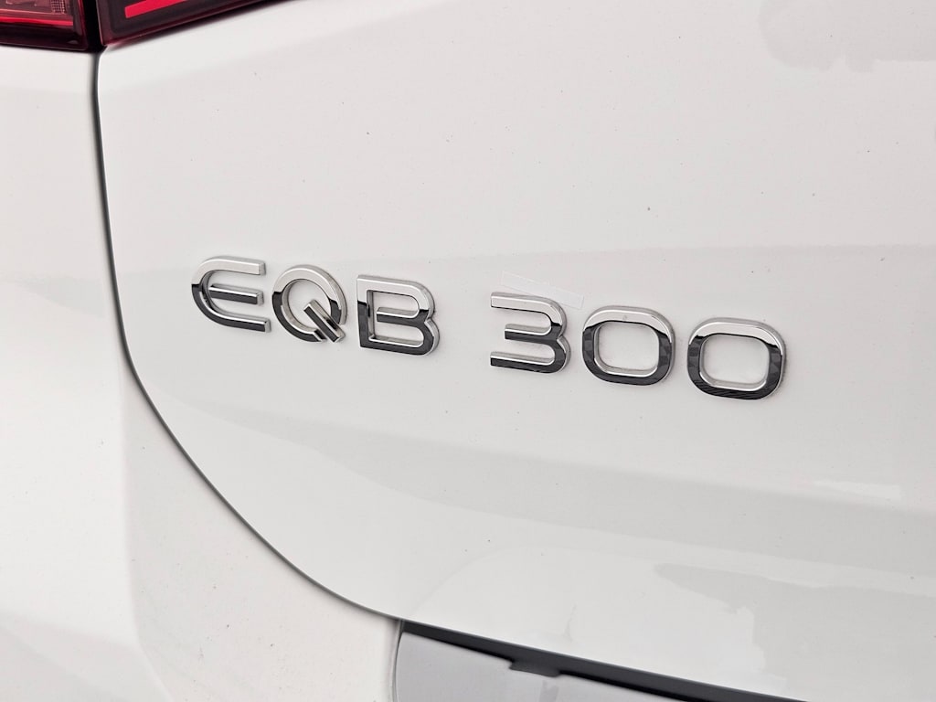 2024 Mercedes-Benz EQB 300 26