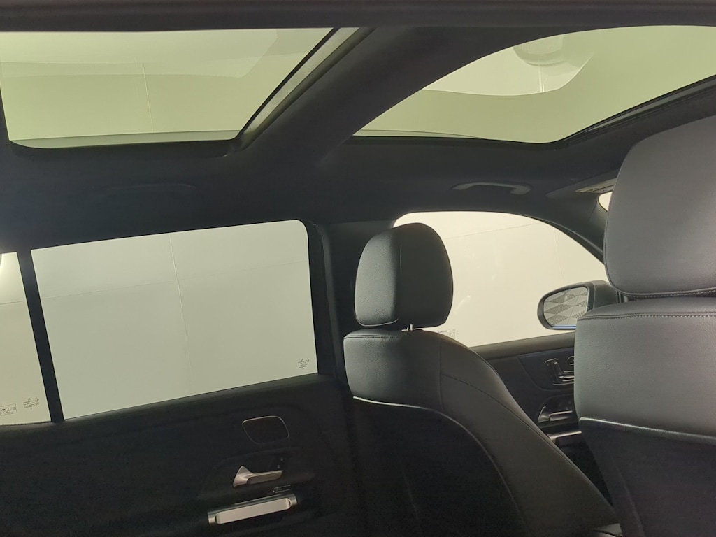 Thumbnail: 2025 Mercedes-Benz EQB - 30