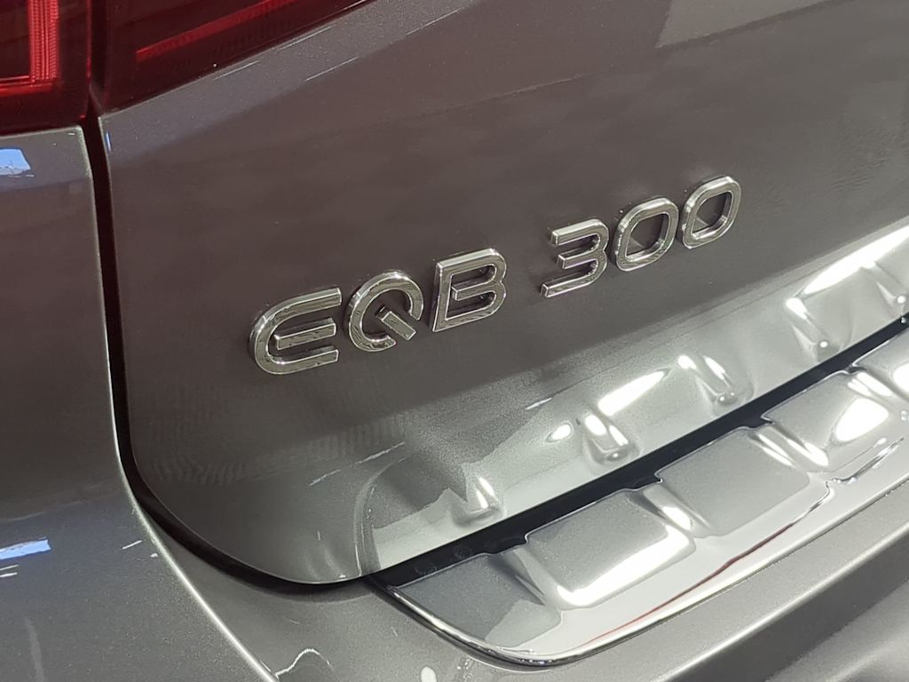 Thumbnail: 2025 Mercedes-Benz EQB - 24