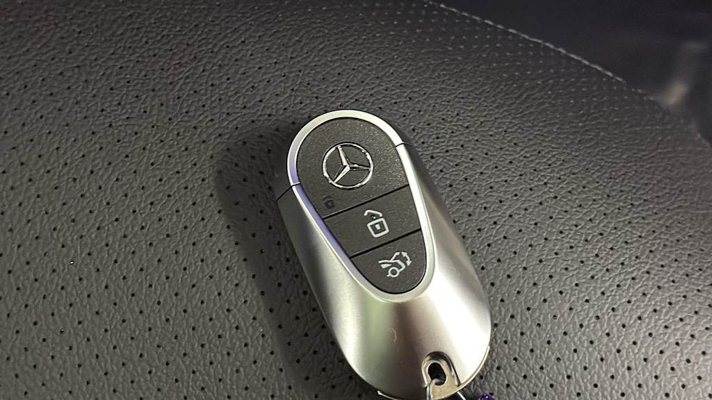 Thumbnail: 2026 Mercedes-Benz GLC - 39