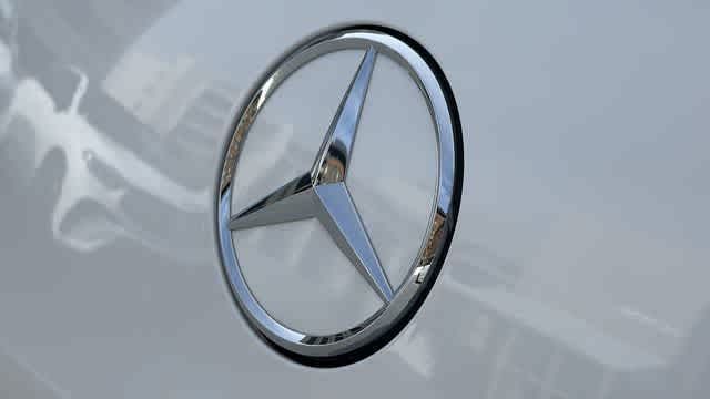 Thumbnail: 2025 Mercedes-Benz GLC - 19
