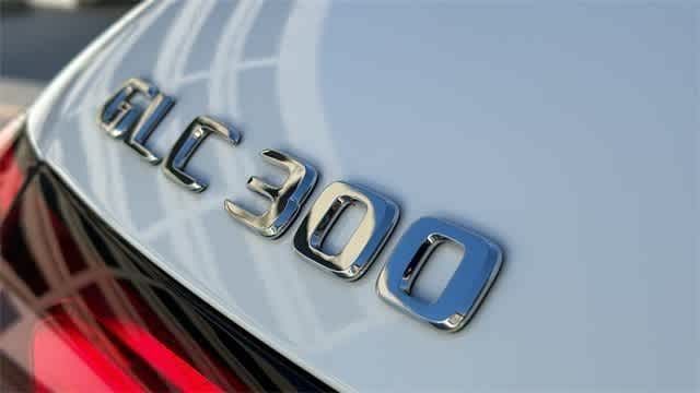 Thumbnail: 2025 Mercedes-Benz GLC - 7