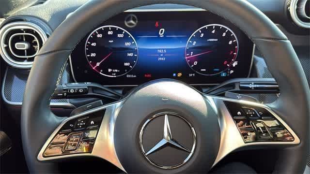 Thumbnail: 2025 Mercedes-Benz GLC - 17