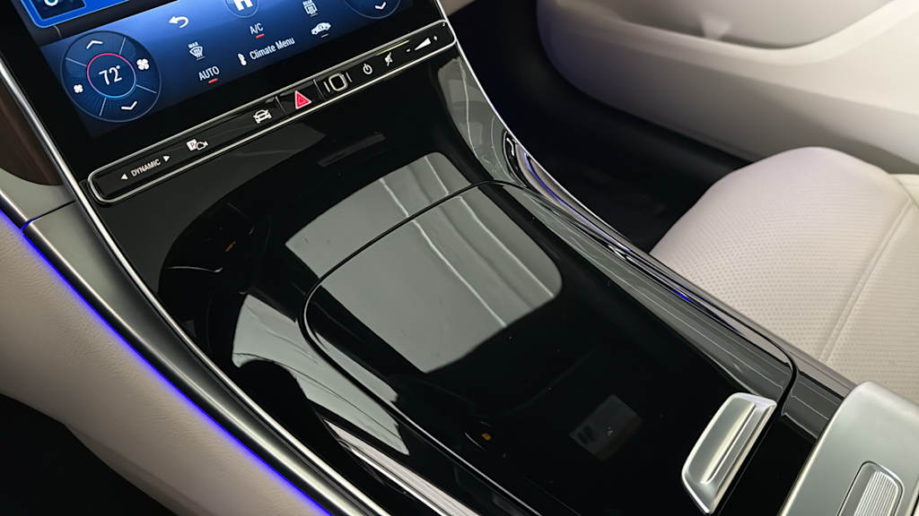 Thumbnail: 2025 Mercedes-Benz GLC - 17