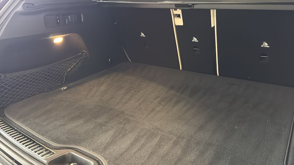 Thumbnail: 2025 Mercedes-Benz GLC - 61