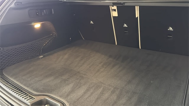 Thumbnail: 2025 Mercedes-Benz GLC - 85