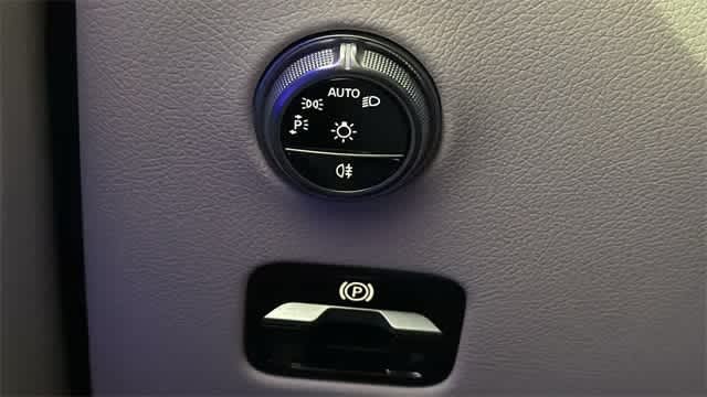 Thumbnail: 2025 Mercedes-Benz GLC - 58