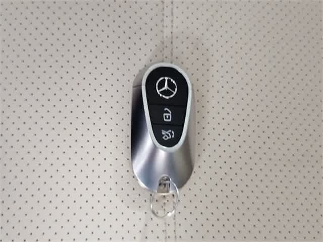 Thumbnail: 2025 Mercedes-Benz GLC - 210