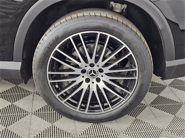 Thumbnail: 2025 Mercedes-Benz GLC - 165