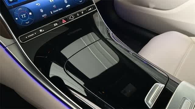 Thumbnail: 2025 Mercedes-Benz GLC - 121