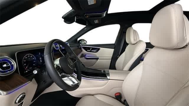 Thumbnail: 2025 Mercedes-Benz GLC - 147