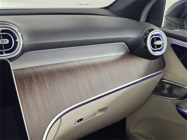 Thumbnail: 2025 Mercedes-Benz GLC - 206