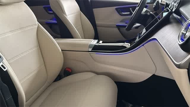 Thumbnail: 2025 Mercedes-Benz GLC - 199