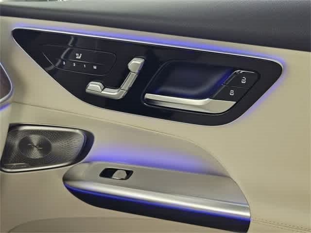 Thumbnail: 2025 Mercedes-Benz GLC - 207