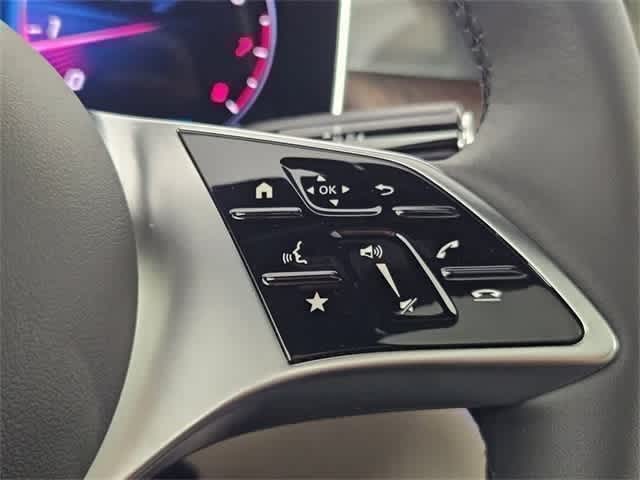 Thumbnail: 2025 Mercedes-Benz GLC - 186