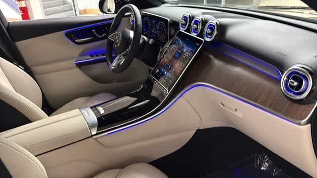 Thumbnail: 2025 Mercedes-Benz GLC - 14