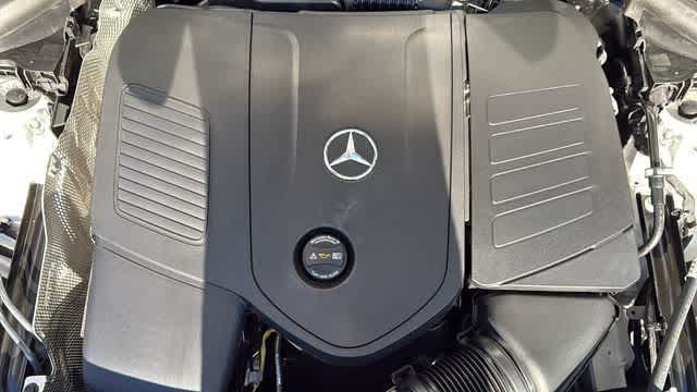 Thumbnail: 2026 Mercedes-Benz GLC - 8