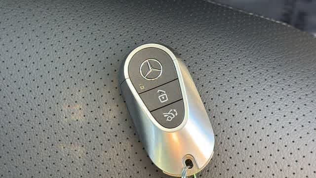 Thumbnail: 2026 Mercedes-Benz GLC - 19