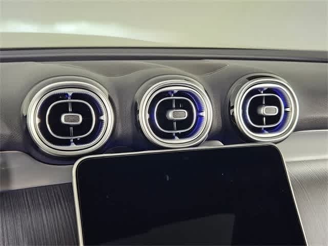 Thumbnail: 2025 Mercedes-Benz GLC - 72