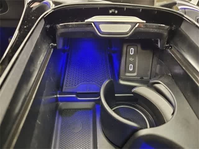 Thumbnail: 2025 Mercedes-Benz GLC - 64