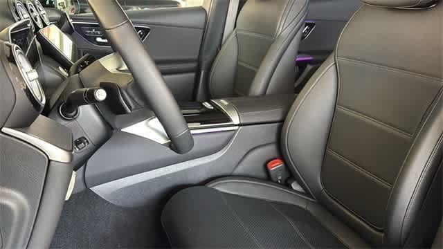 Thumbnail: 2025 Mercedes-Benz GLC - 55