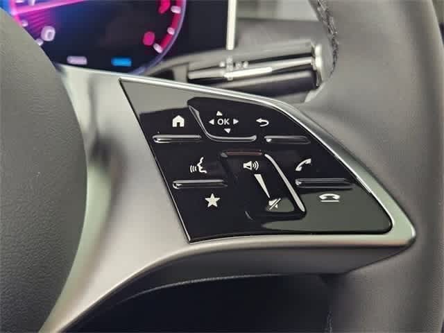 Thumbnail: 2025 Mercedes-Benz GLC - 56