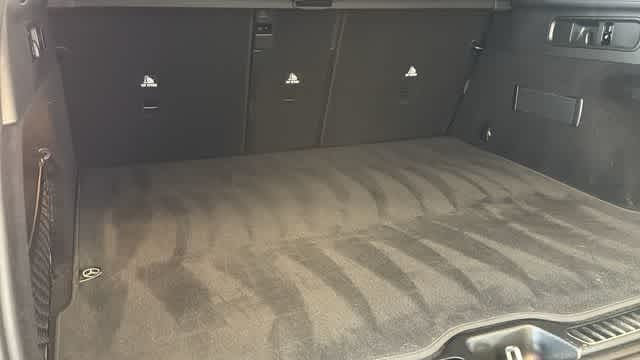 Thumbnail: 2025 Mercedes-Benz GLC - 31